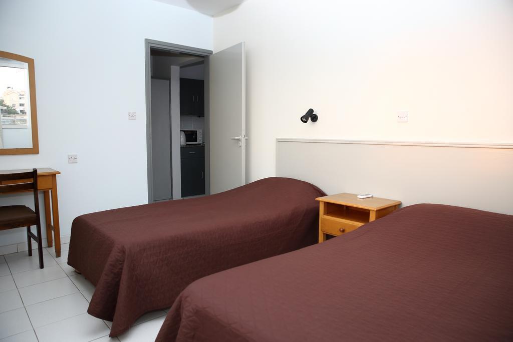 לרנקה Alora Apartments מראה חיצוני תמונה
