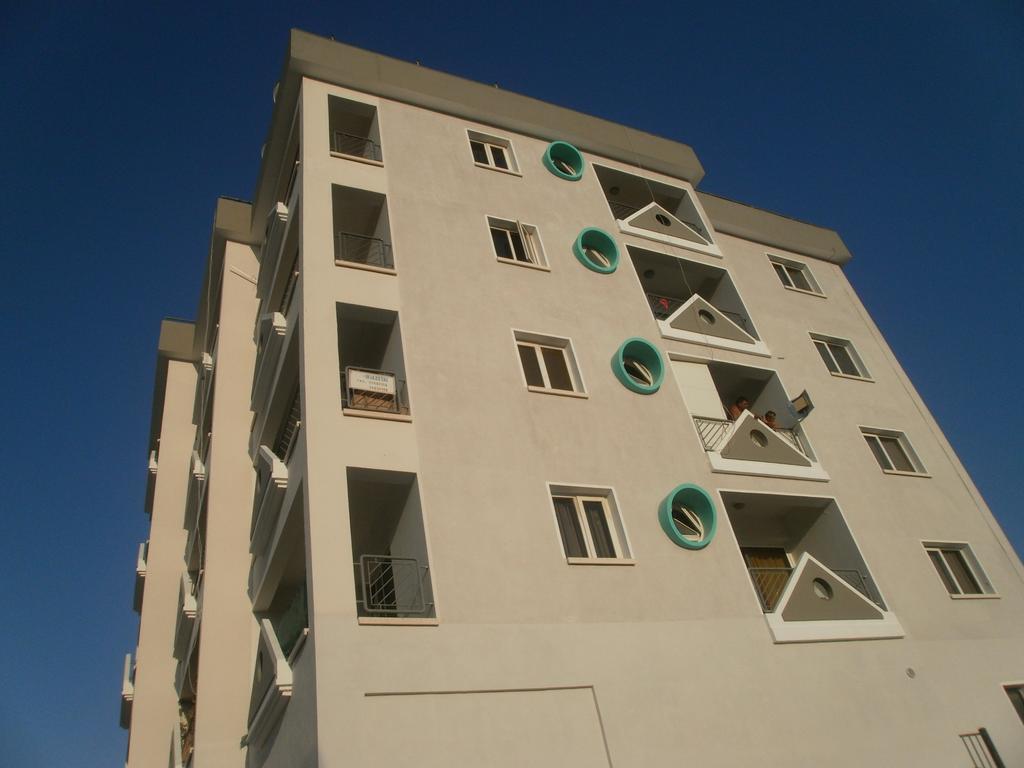 לרנקה Alora Apartments מראה חיצוני תמונה