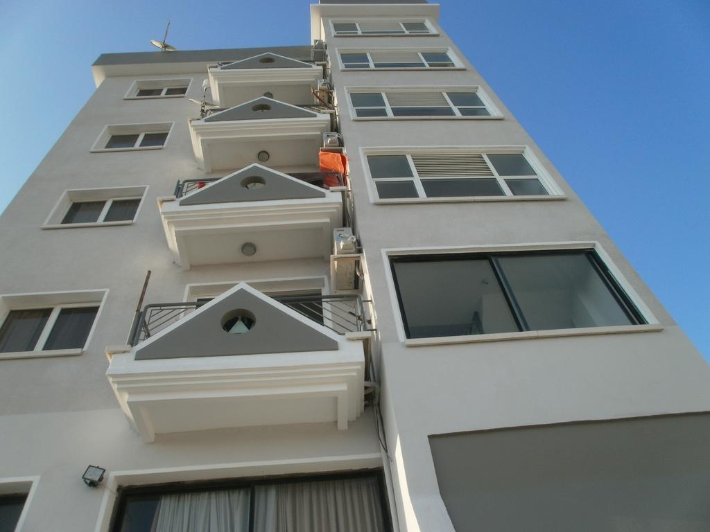 לרנקה Alora Apartments מראה חיצוני תמונה