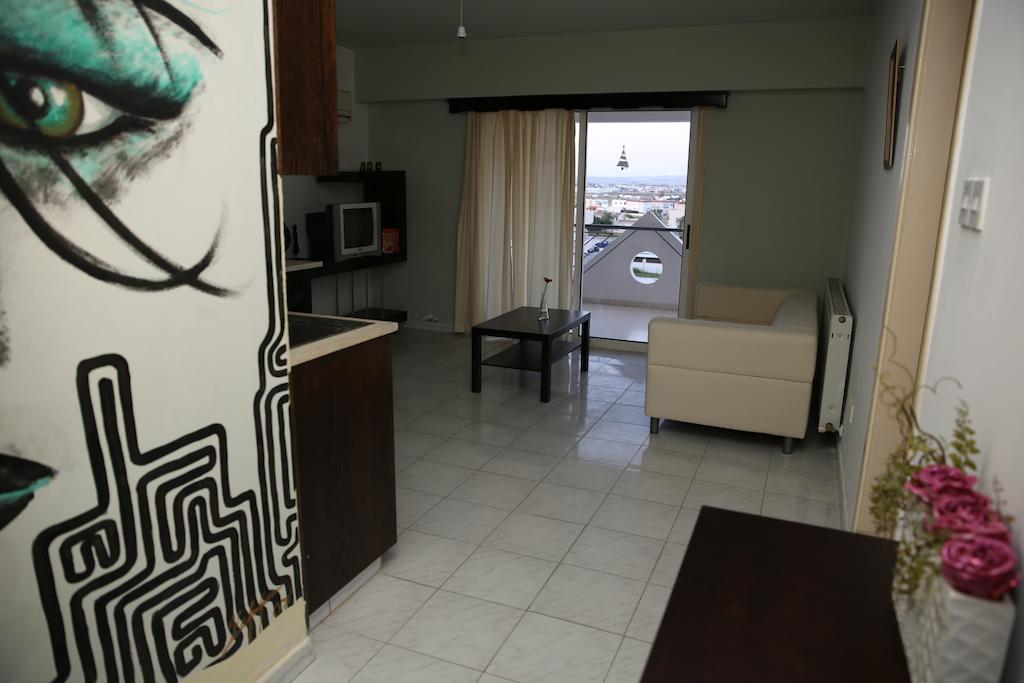 לרנקה Alora Apartments מראה חיצוני תמונה